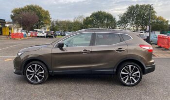 
									Nissan Qashqai full								