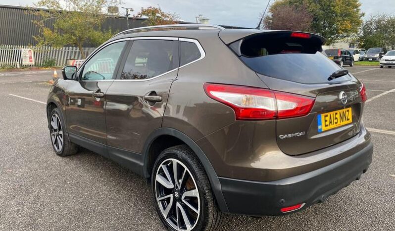 
								Nissan Qashqai full									