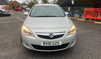 
									Vauxhall Astra full								