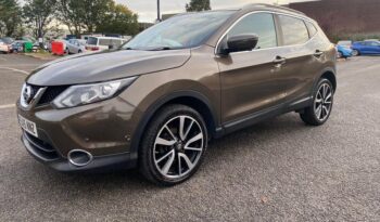 
									Nissan Qashqai full								