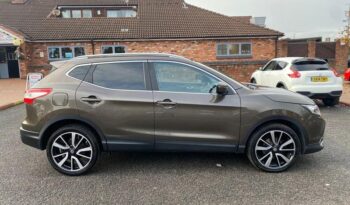 
									Nissan Qashqai full								